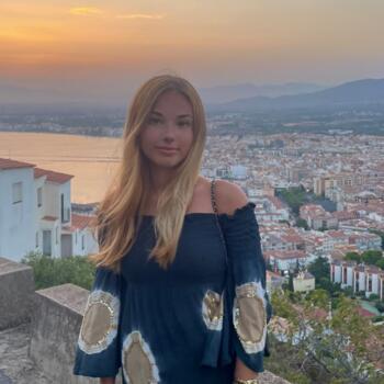 Baby-sitter in Saint-Sébastien: Paula