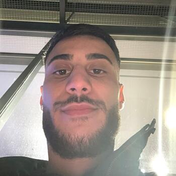 Babysitter in Stockholm: Anas