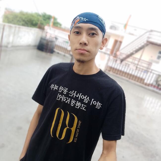 नई दिल्ली में बेबीसिटर: Shingkhiulungbou