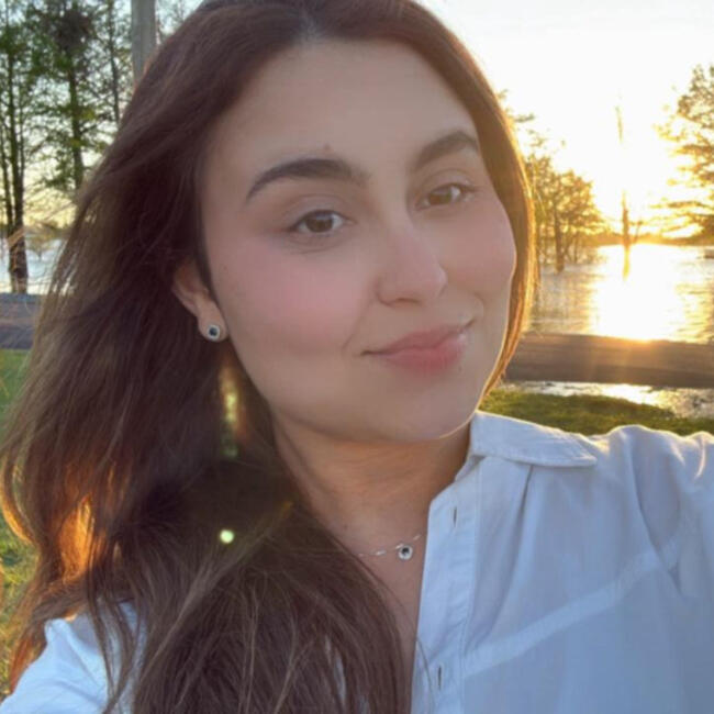 Babá em Itapema: Bruna Stefani