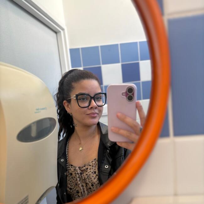 Babysitter in Saint-Jean-de-la-Ruelle: LUANE