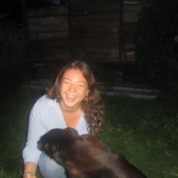 Baby-sitter Saint-Lyphard: Sara