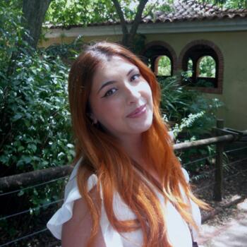 Babysitter Salir do Porto: Lara