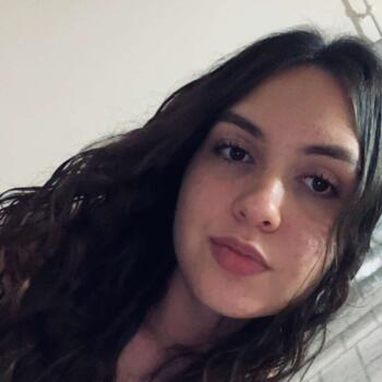 Babysitter in Passos: Ingrid Victoria