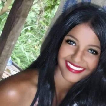 Babá em Santa Luzia: Erica De Moura Pinto