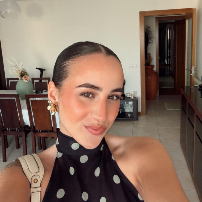 Babysitter em Oliveira do Bairro: Maria