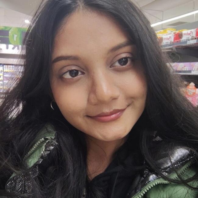 Babysitter in Sydney: Jinat kamal