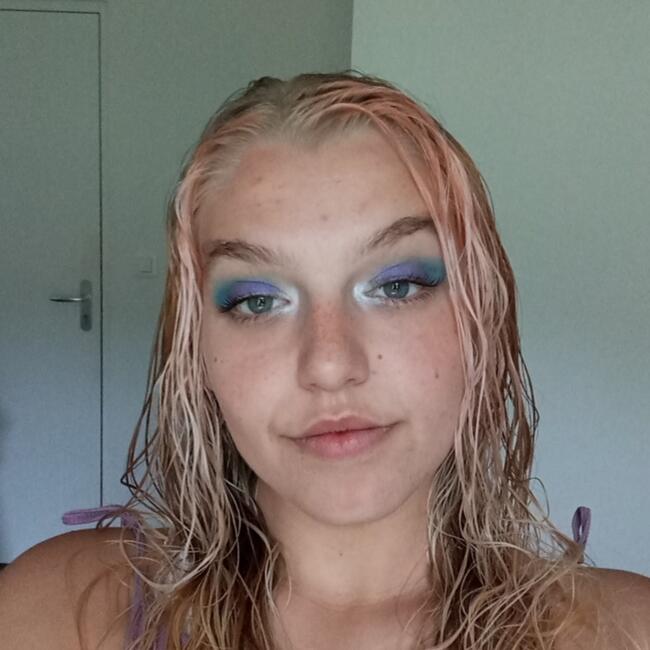 Babysitter in Saint-Brieuc: Léa