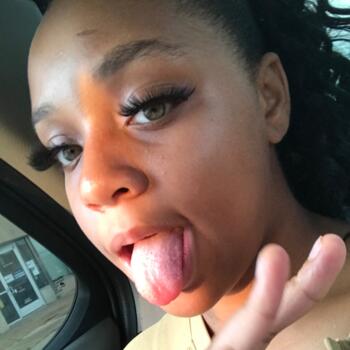 Babysitter in Philadelphia: Niylani