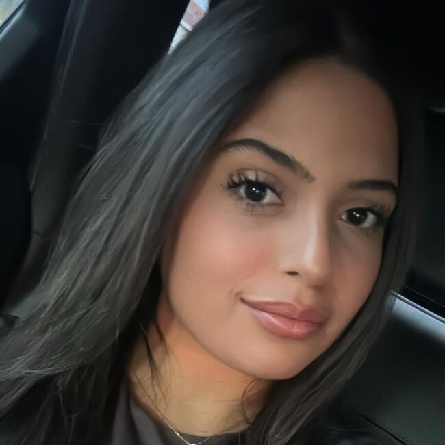 Babysitter in Ronse: Amina