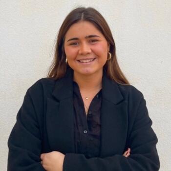 Babysitter Cascais: Madalena Cunha De Sá