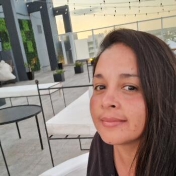 Babysitter in Moreno: Laura