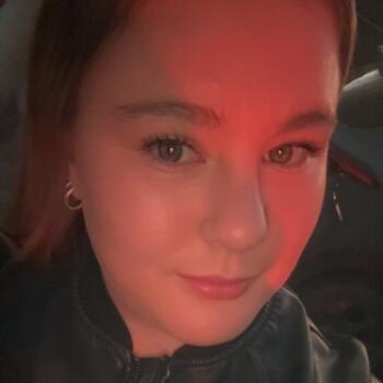 Babysitter in Logan City: Bridie
