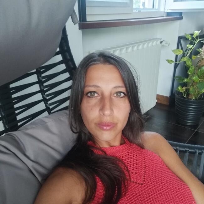 Babysitter in Borgo Ticino: MARIA ANTONINA
