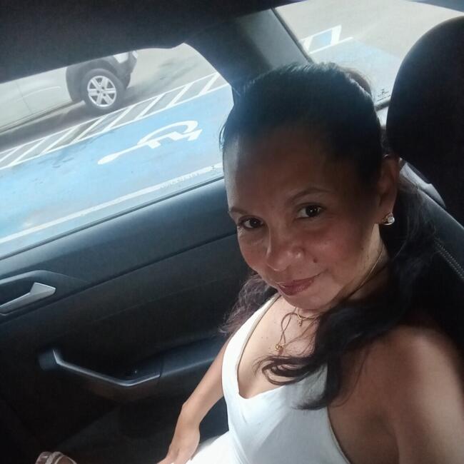 Babá em Manaus: Yrahilda