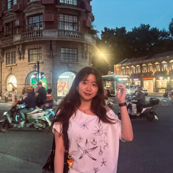 位于Singapore Island的临时保姆: Loh