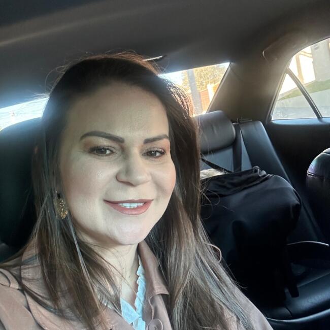 Emprego de babá em Santa Cruz do Sul: Cris