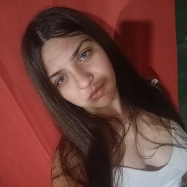 Babysitter in Pilar: Lucia