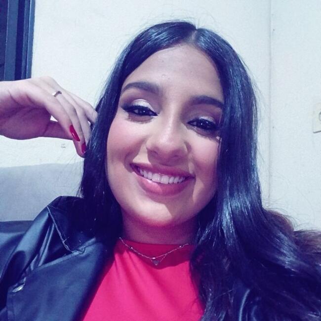 Babá em Carandaí: Thaiane