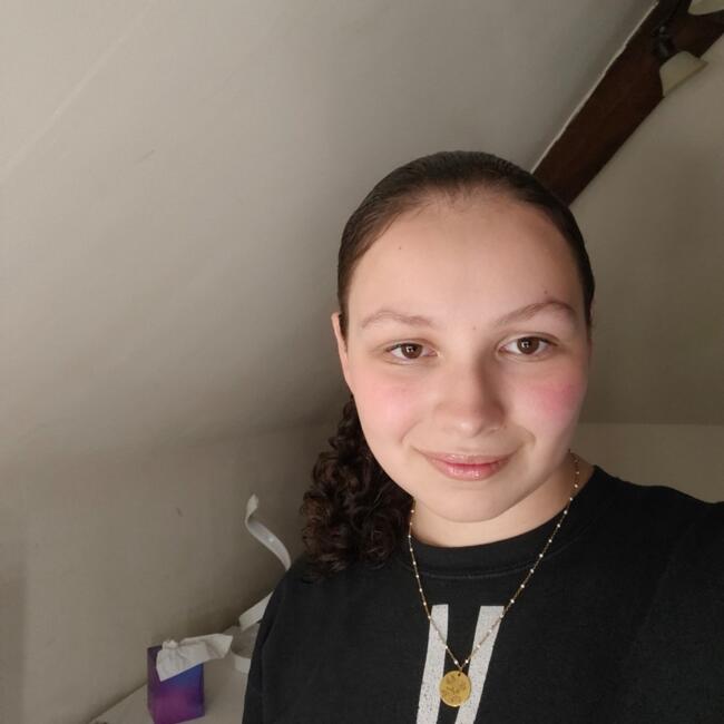 Babysitter in Gien: Mylène