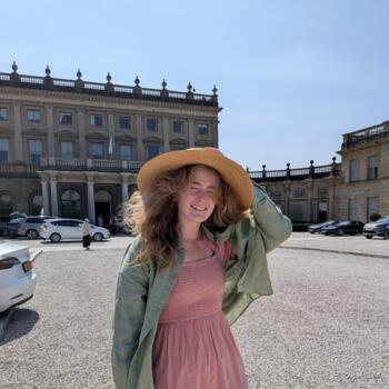 Babysitter Taunton: Emily