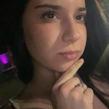 Babysitter in Chalon-sur-Saône: Emma