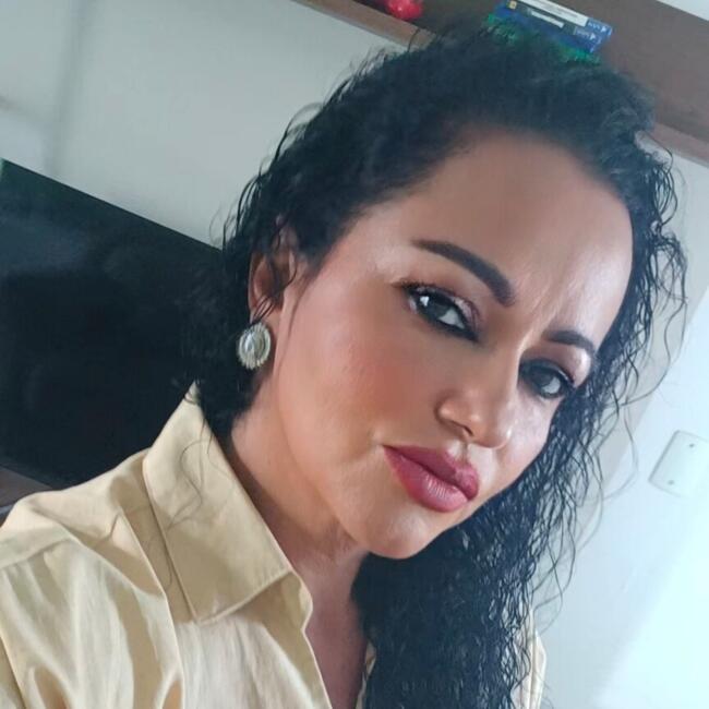 Babá em Indaiatuba: Monica