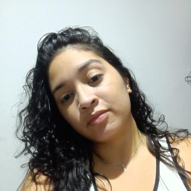 Emprego de babá em Itumbiara: Thais