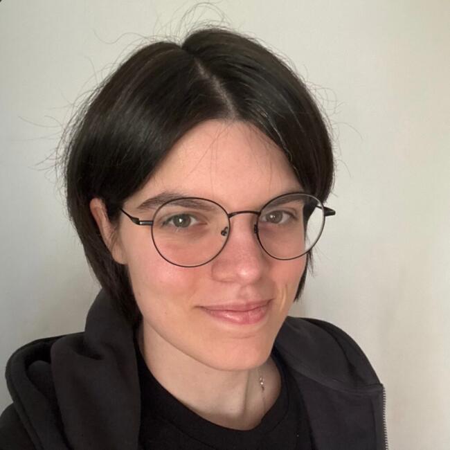 Babysitter in Finsing: Lara