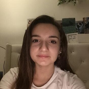 Baby-sitter Pact: Lana