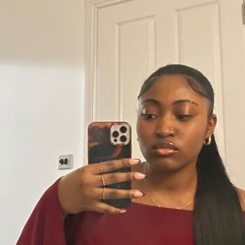 Babysitter in Leeds: Jada