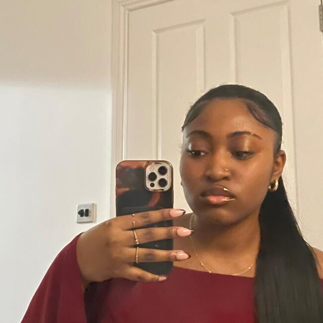 Babysitter in Leeds: Jada