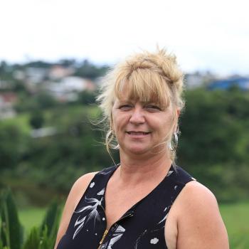 Babysitter in São José dos Pinhais: Denise