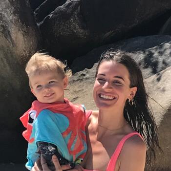 Babysitter in Hobart: Ella