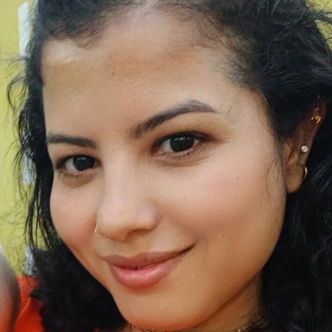 Babysitter in Thon Buri: Neela
