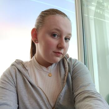 Baby-sitter Saumur: Elora