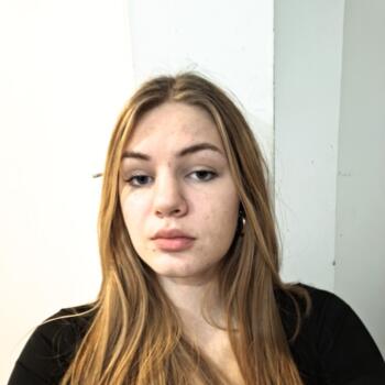 Babysitter Zagreb: Dora