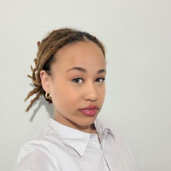 Babysitter in Aulnay-sous-Bois: Victoria