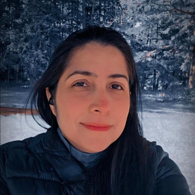 Babysitter in Victoria: Denise