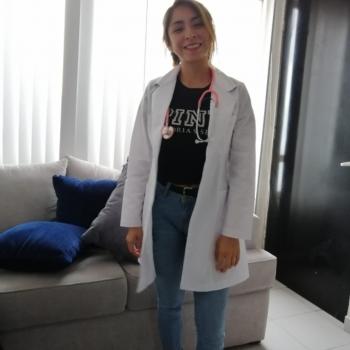 Babysitter in Iztacalco: Jess