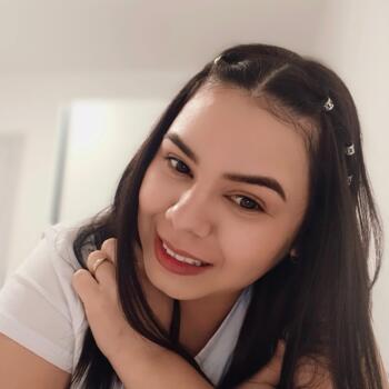 Canguro Manises: Stephannia  López
