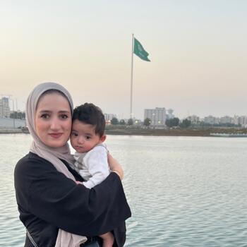 وظيفة جليسة أطفال في جدة: وظيفة جليسة أطفال Laila