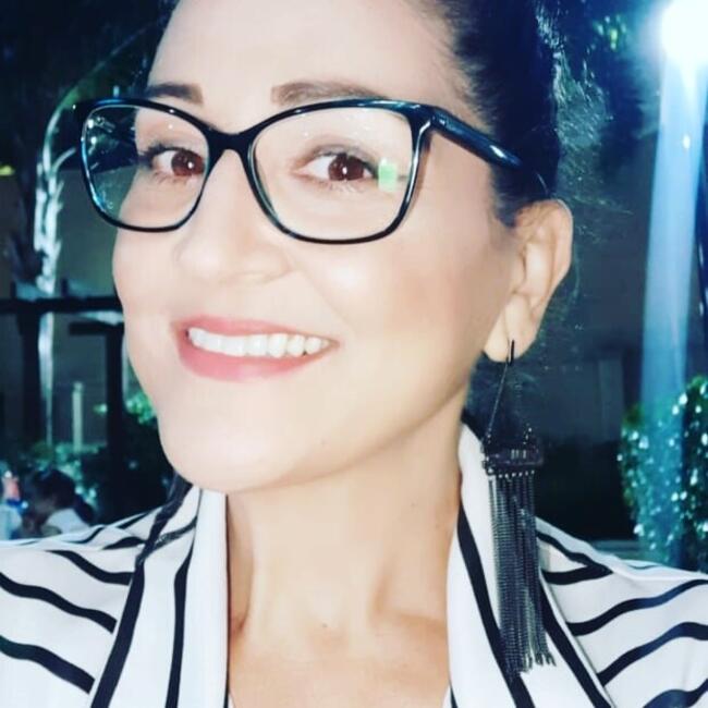 Babysitter in Santos: Mirtes Regina