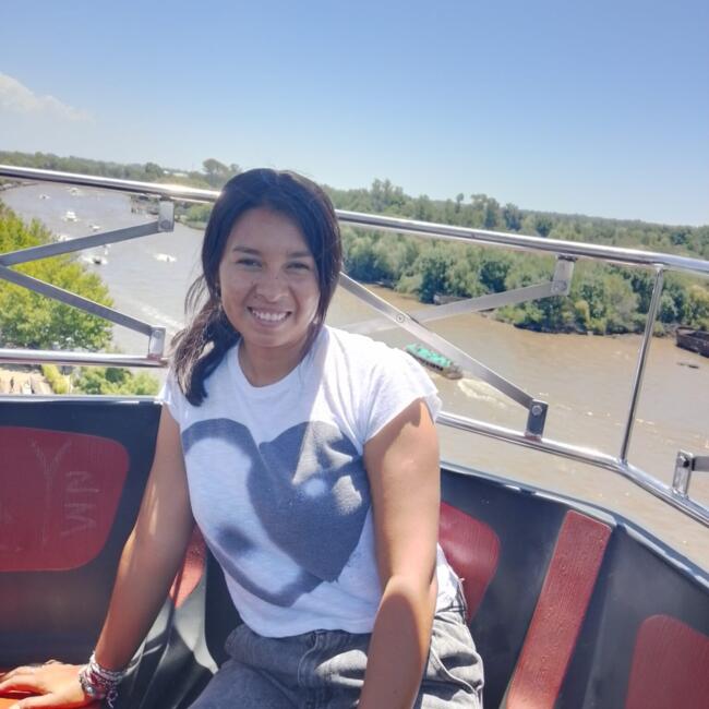 Babysitter in San Juan Bautista: Camila