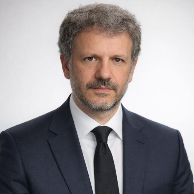 Lavoro per babysitter a Perugia: Domenico e Laura