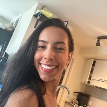 Nanny in Vancouver: Natalia