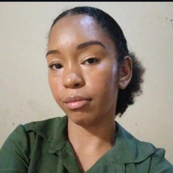 Babá em Recife: Beatriz