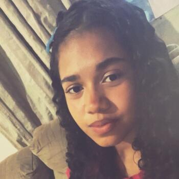 Babysitter in Cruzeiro do Oeste: Lara