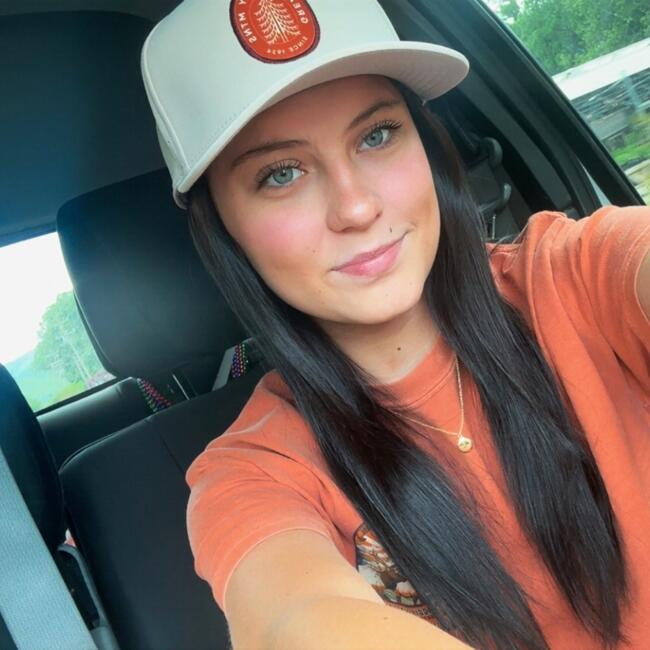 Babysitter in Clyde (North Carolina): Dani