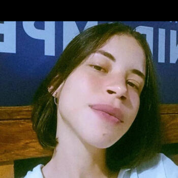 Babysitter in Salvador: Ivy